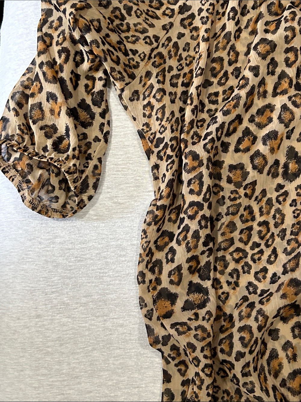 No Boundaries Leopard Print Top in Tan, Black & Brown Sz XL - Picture 6 of 7